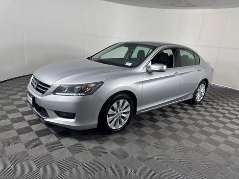 Used 2015 Honda Accord EX-L image 9