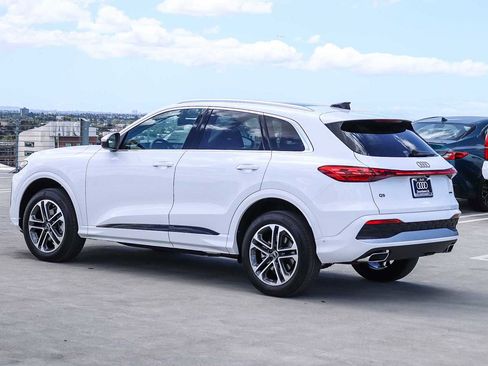 New 2026 Audi Q5 Premium AWD/4WD image 6