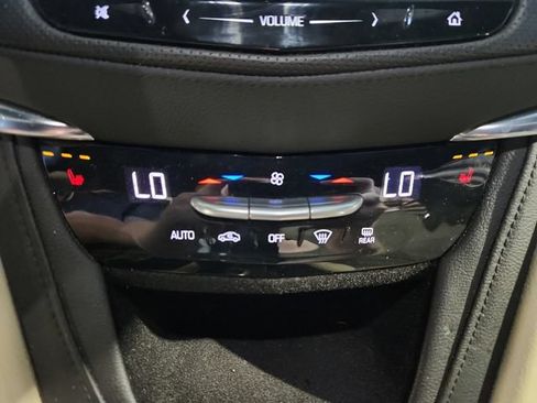 Used 2017 Cadillac XT5 FWD image 15