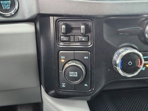 Certified 2024 Ford F350 Limited w/ FX4 Off-Road Package image 29