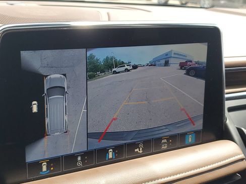 Certified 2021 Chevrolet Suburban High Country AWD/4WD image 18