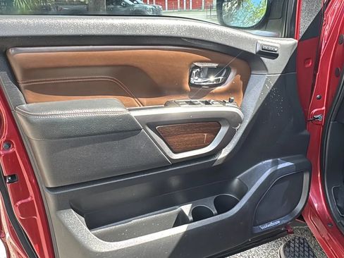 Used 2017 Nissan Titan Platinum Reserve image 22
