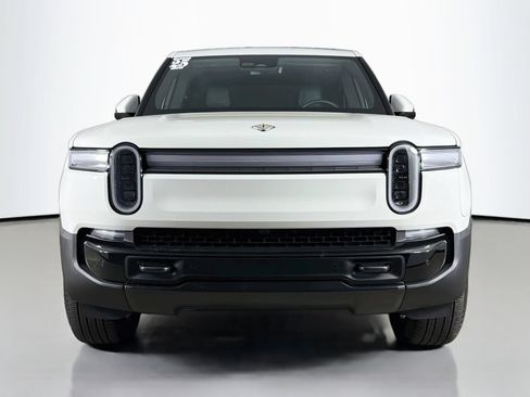Used 2025 Rivian R1T Adventure AWD/4WD image 2