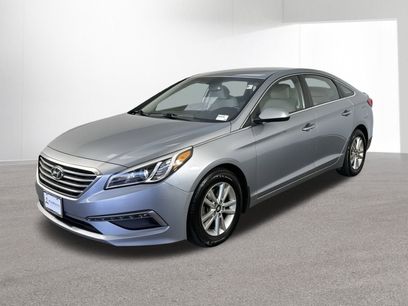 Used 2015 Hyundai Sonata SE w/ Option Group 09