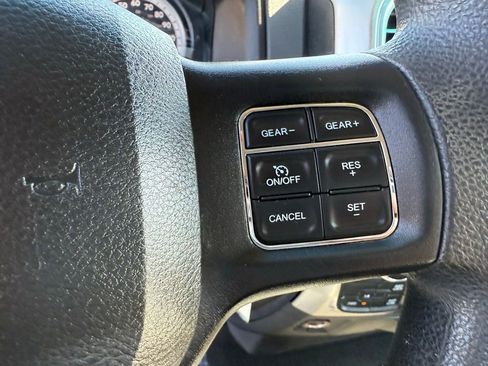 Used 2018 RAM 1500 Classic SLT image 22