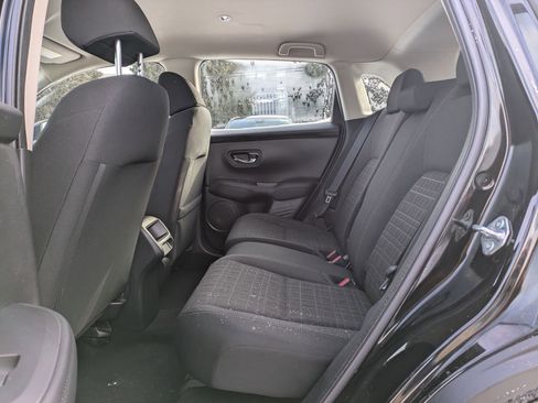 Certified 2023 Honda HR-V LX image 24