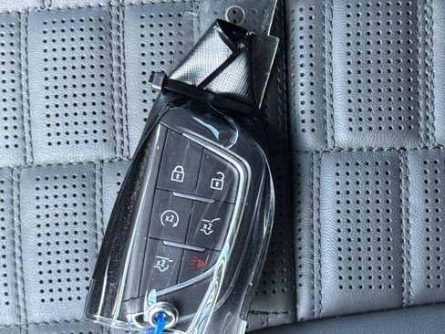 Used 2025 Cadillac Escalade Sport Platinum w/ LPO, ONYX Package image 42