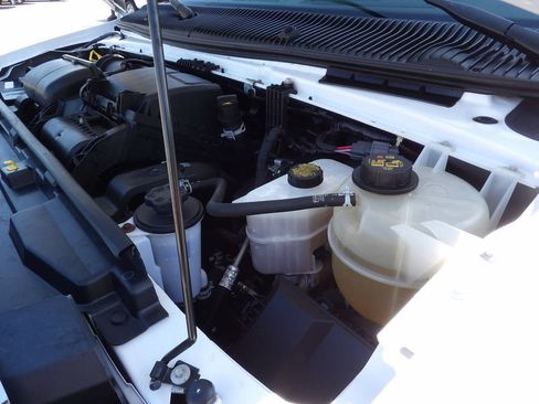 Used 2024 Ford E-350 and Econoline 350 Super Duty w/ Power Windows & Locks Group RWD image 32