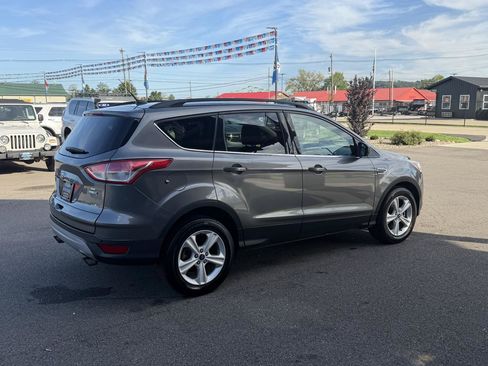 Used 2014 Ford Escape SE w/ Equipment Group 201A AWD/4WD image 4