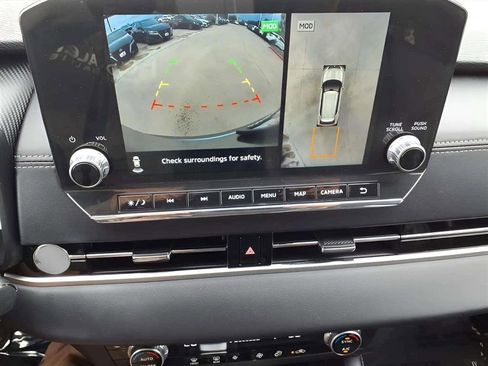 Used 2024 Mitsubishi Outlander SE image 15