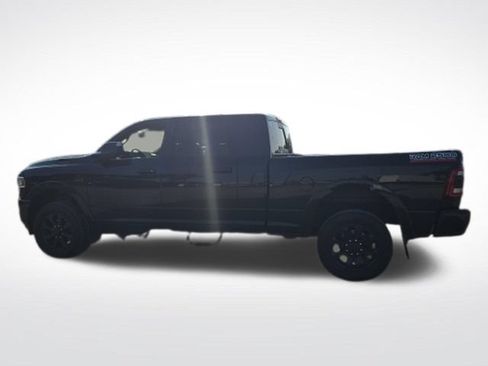 Used 2022 RAM 2500 Laramie w/ Night Edition AWD/4WD image 5