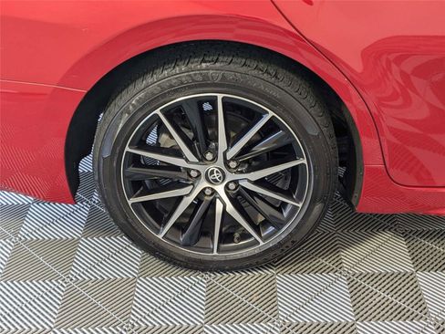 Used 2023 Toyota Camry SE FWD image 7