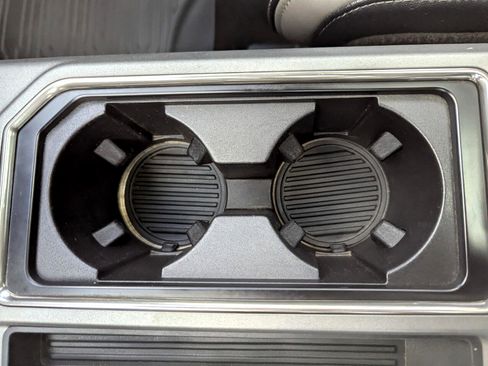 Used 2018 Ford F150 Raptor w/ Equipment Group 802A Luxury image 42