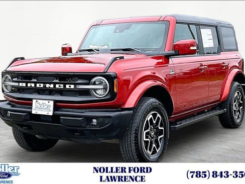 Certified 2024 Ford Bronco Outer Banks AWD/4WD image 1
