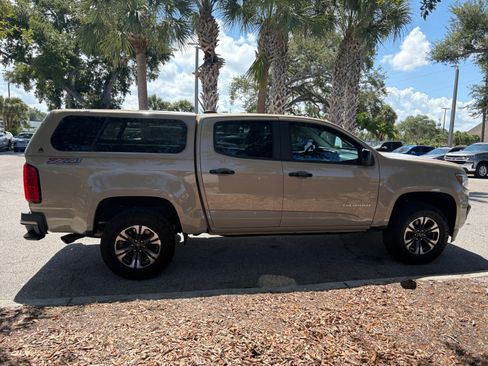 Used 2022 Chevrolet Colorado Z71 w/ LPO, Power Package AWD/4WD image 8