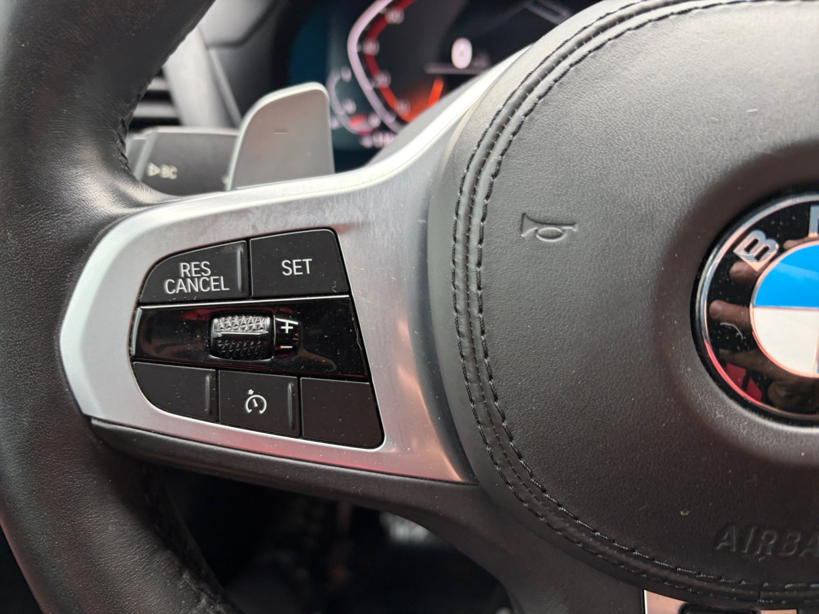 Used 2021 BMW X4 xDrive30i w/ M Sport Package AWD/4WD image 20