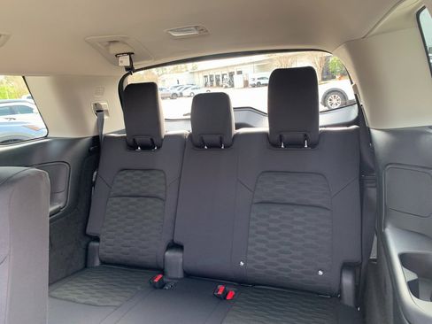 New 2026 Nissan Pathfinder SV image 24