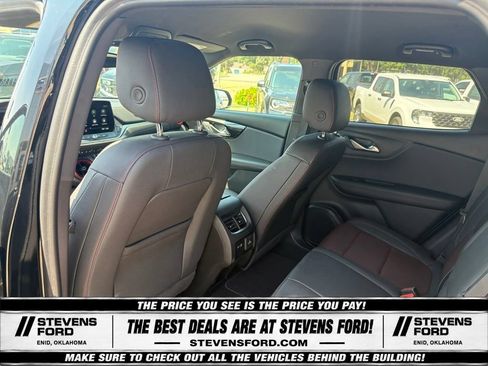 Used 2025 Chevrolet Blazer RS FWD image 36