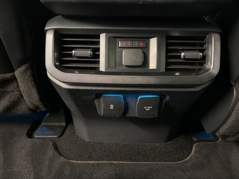 Certified 2022 Ford F150 Platinum w/ Equipment Group 701A High image 36