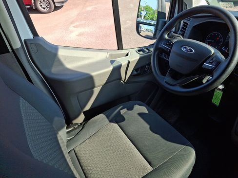 Certified 2025 Ford Transit 250 Low Roof w/ Exterior Upgrade Package RWD image 14