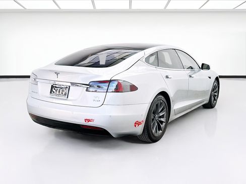 Used 2018 Tesla Model S 75D AWD/4WD image 4