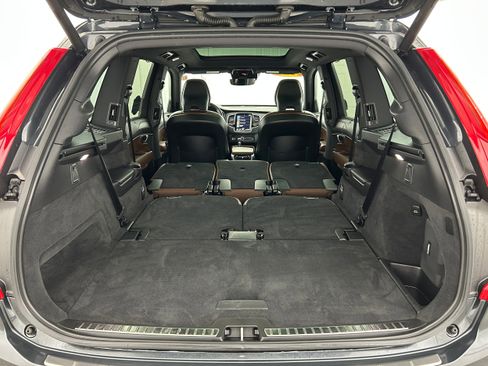 Used 2022 Volvo XC90 T6 Inscription w/ Advanced Package image 35