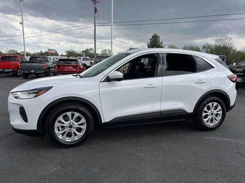 Used 2023 Ford Escape Active w/ Tech Pack #2 image 3