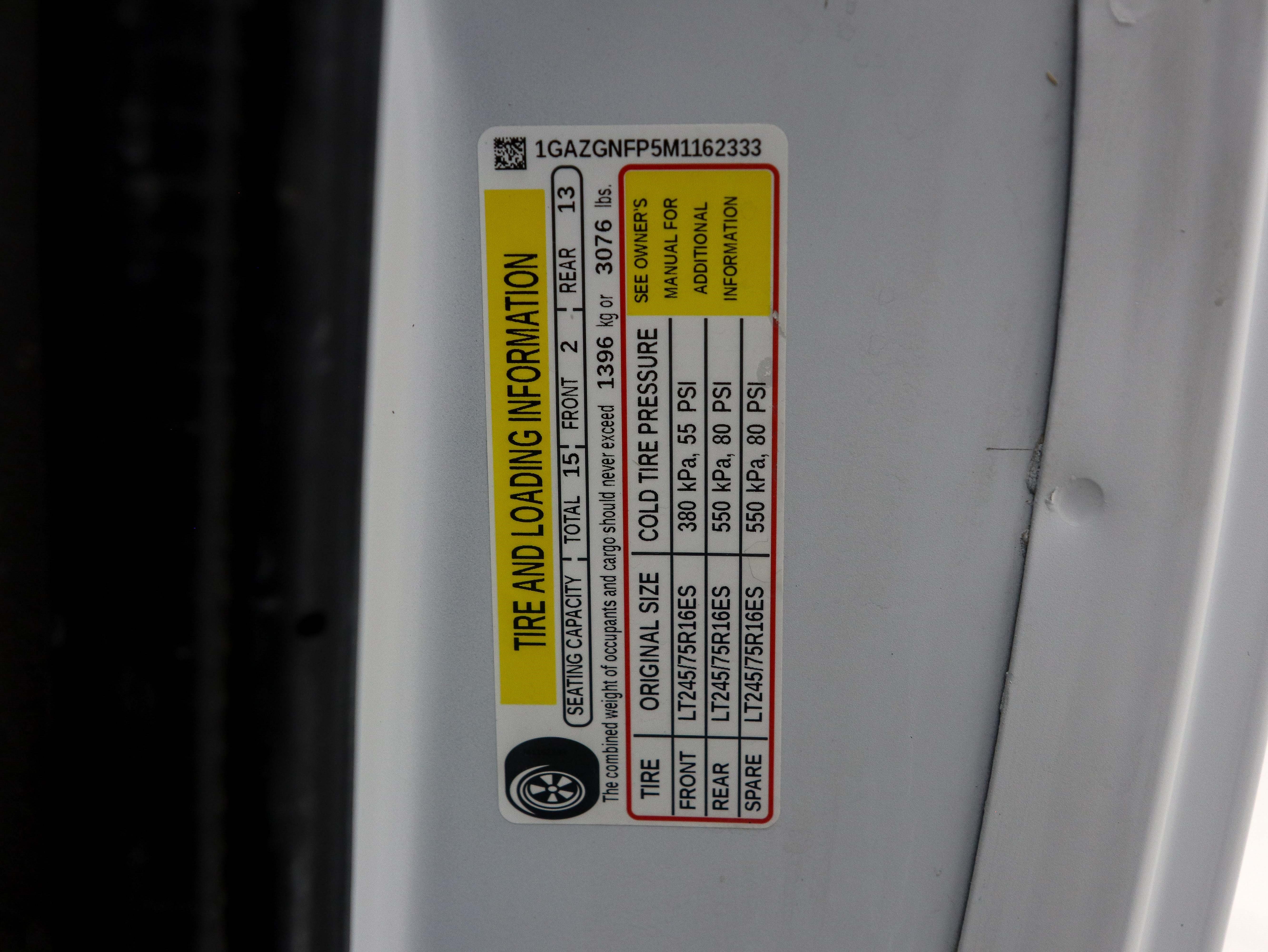 Used 2021 Chevrolet Express 3500 LS RWD image 30