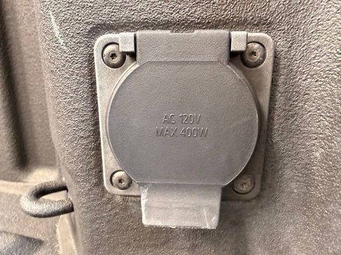 Used 2024 GMC Sierra 3500 AT4 w/ AT4 Premium Plus Package AWD/4WD image 11