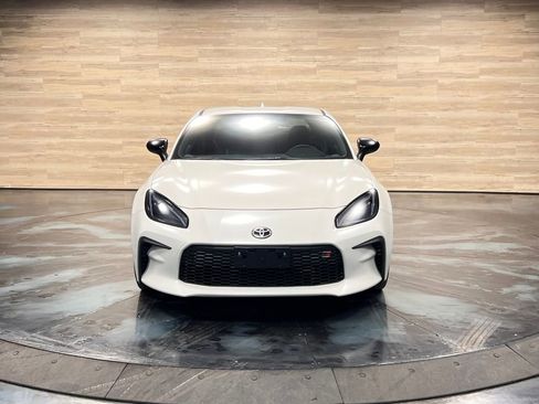 Used 2024 Toyota GR86 Premium image 17