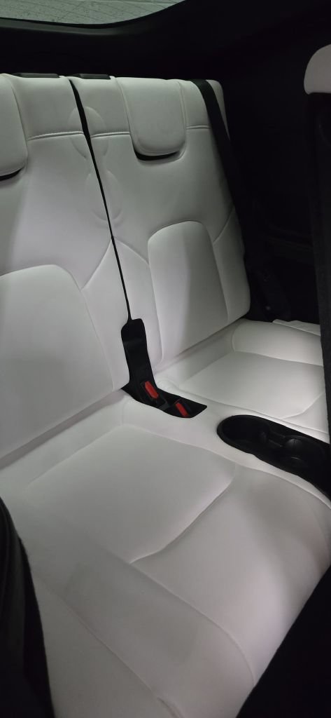 Used 2023 Tesla Model Y AWD image 12