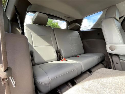 Used 2019 Chevrolet Traverse Premier w/ Driver Confidence II Package FWD image 27