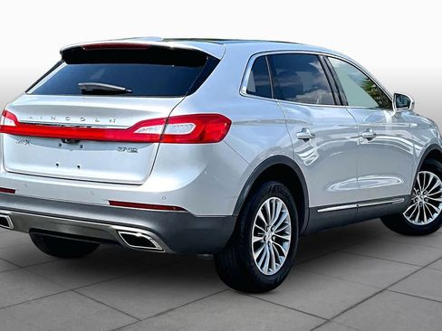 Used 2016 Lincoln MKX Select w/ Select Plus Package AWD/4WD image 13