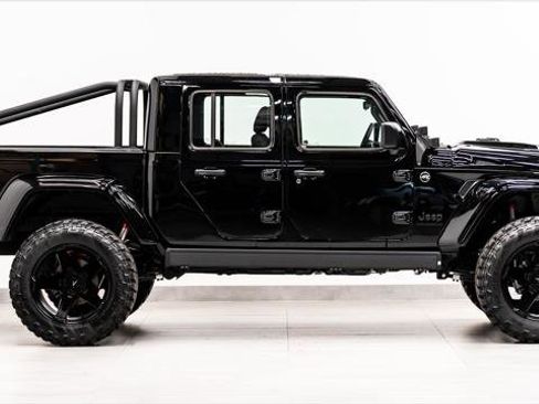 Used 2026 Jeep Gladiator Sport AWD/4WD image 7