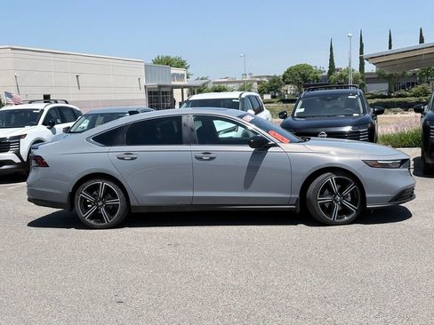 Used 2024 Honda Accord Sport image 4