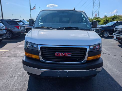 Used 2025 GMC Savana 2500 w/ Safety Package RWD image 2