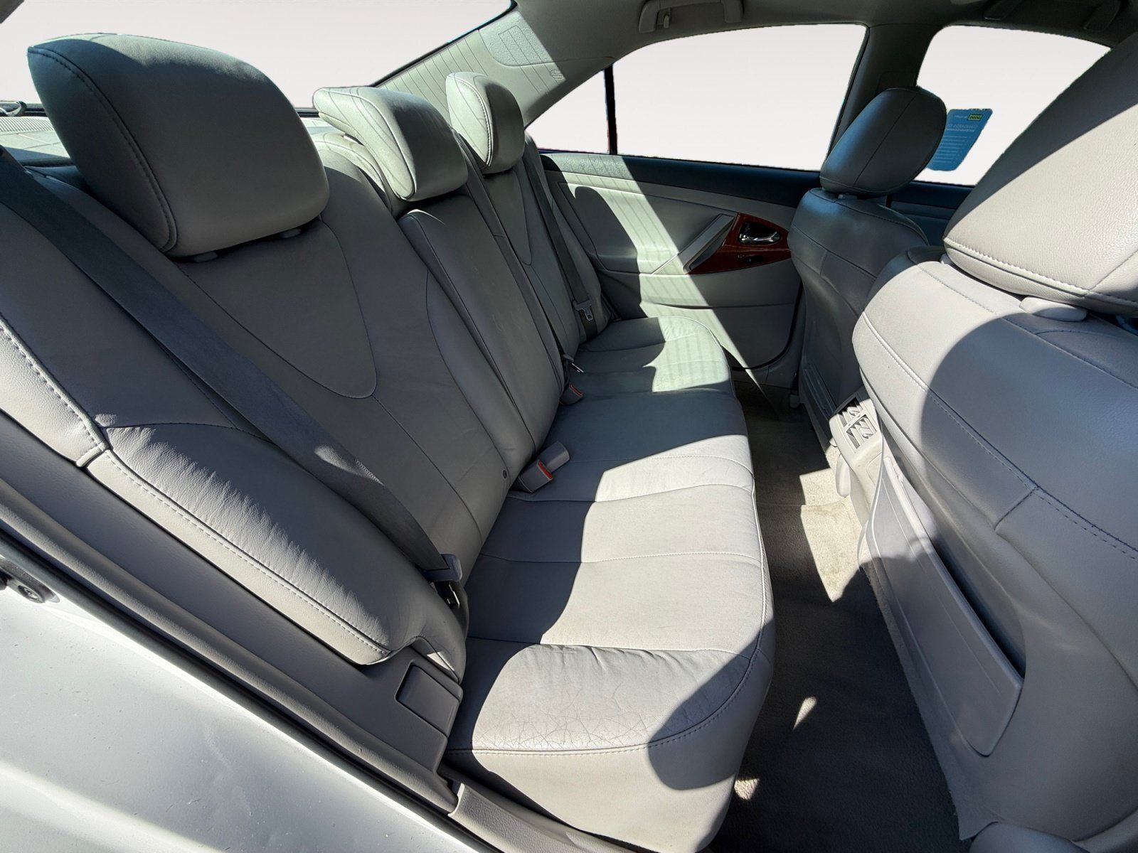 Used 2011 Toyota Camry XLE w/ XLE Extra-Value Pkg #2 FWD image 18