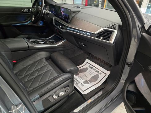 Used 2024 BMW X7 xDrive40i w/ Executive Package AWD/4WD image 35