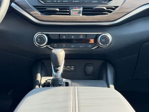 New 2026 Nissan Altima 2.5 SV FWD image 24