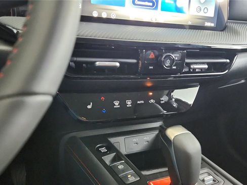 New 2026 Nissan Kicks SR w/ Cold Weather Package image 41