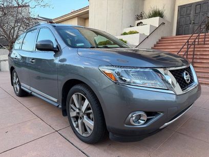 Used 2016 Nissan Pathfinder Platinum w/ Cargo Package