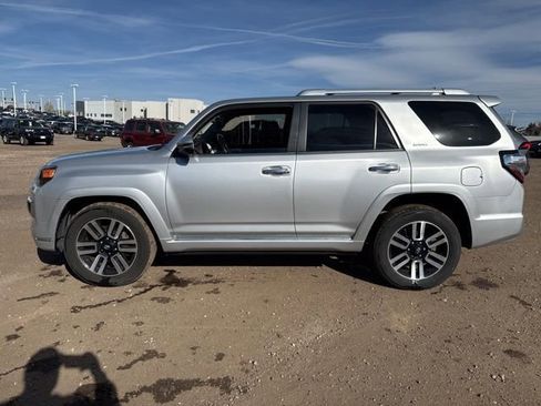 Used 2016 Toyota 4Runner Limited image 2