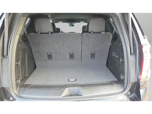 Used 2024 Chevrolet Tahoe LT w/ Luxury Package image 15