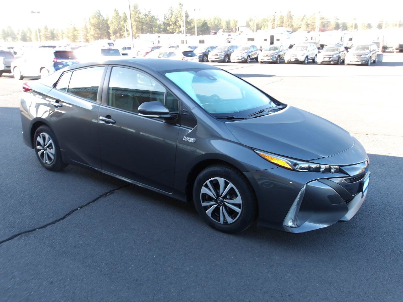 Used 2018 Toyota Prius Prime Premium FWD image 7