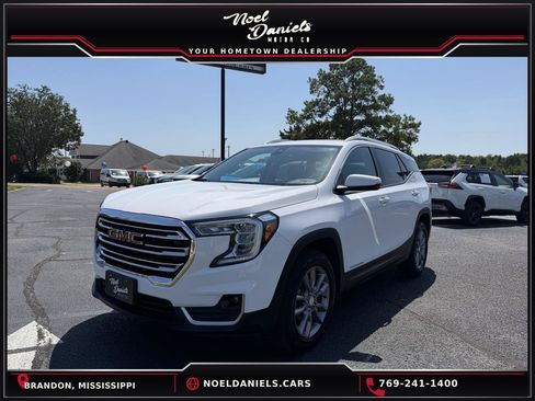 Used 2023 GMC Terrain SLT AWD/4WD image 1