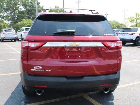 Used 2020 Chevrolet Traverse LT w/ LPO, Floor Liner Package AWD/4WD image 6
