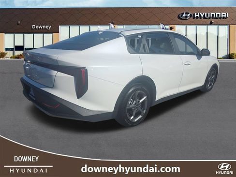 Used 2025 Kia K4 FWD image 5