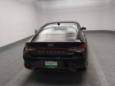Used 2023 Hyundai Elantra Limited image 7