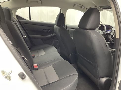 Used 2025 Nissan Sentra SV image 29