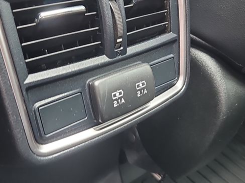 Certified 2023 Subaru Forester Limited image 12